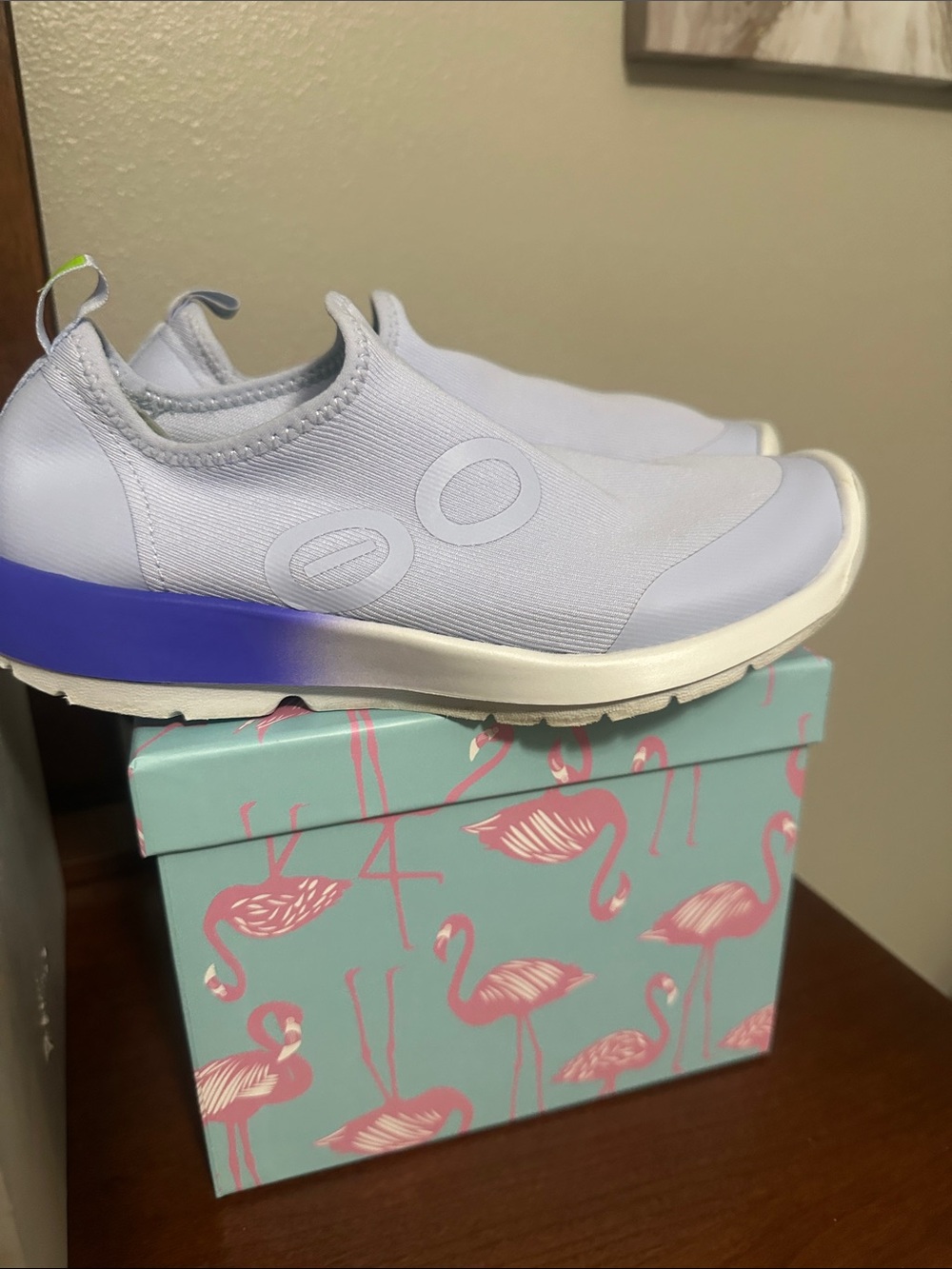 Ladies  Slip-On oofos Athletic Sneakers in Blue Sz 7